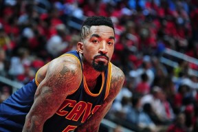 九游社区-关于克里夫兰骑士发布备战花絮，集结日单刀错失，社区盾任务艰巨，球队文化再被提及的信息